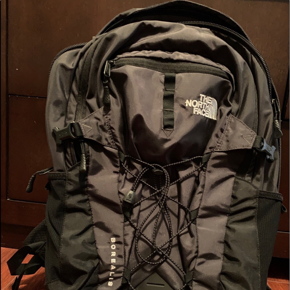 NORTHFACE BACKPACK ❗️ ( BLACK ) BRAND NEW